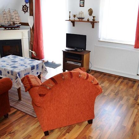 Ferienunterkuenfte Buggenthin Apartment Зиновиц Екстериор снимка