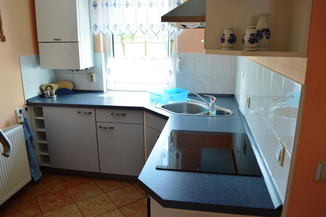 Ferienunterkuenfte Buggenthin Apartment Зиновиц Екстериор снимка