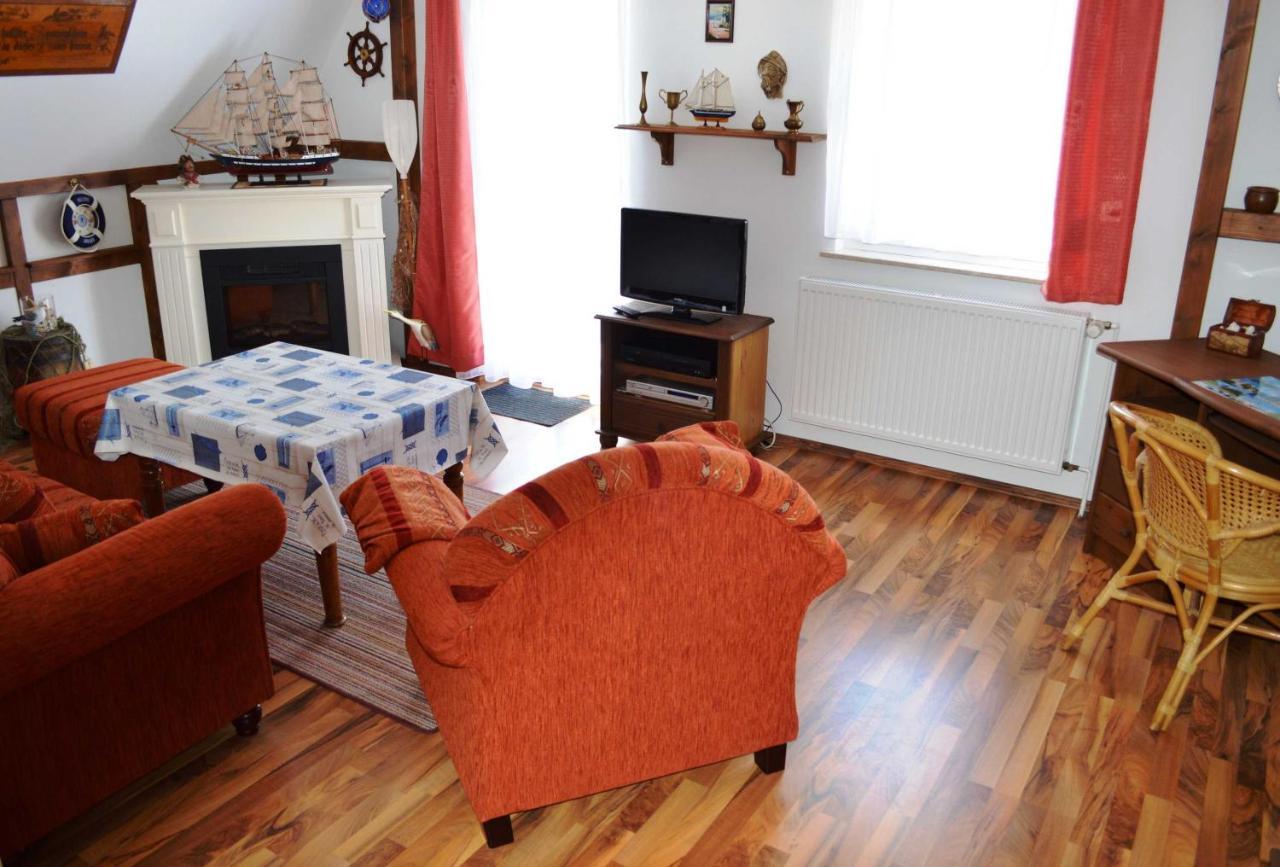 Ferienunterkuenfte Buggenthin Apartment Зиновиц Екстериор снимка