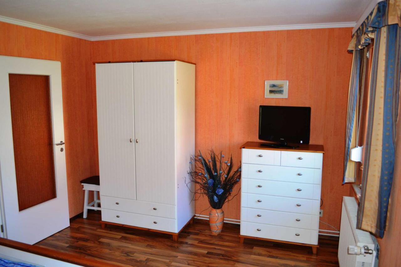 Ferienunterkuenfte Buggenthin Apartment Зиновиц Екстериор снимка